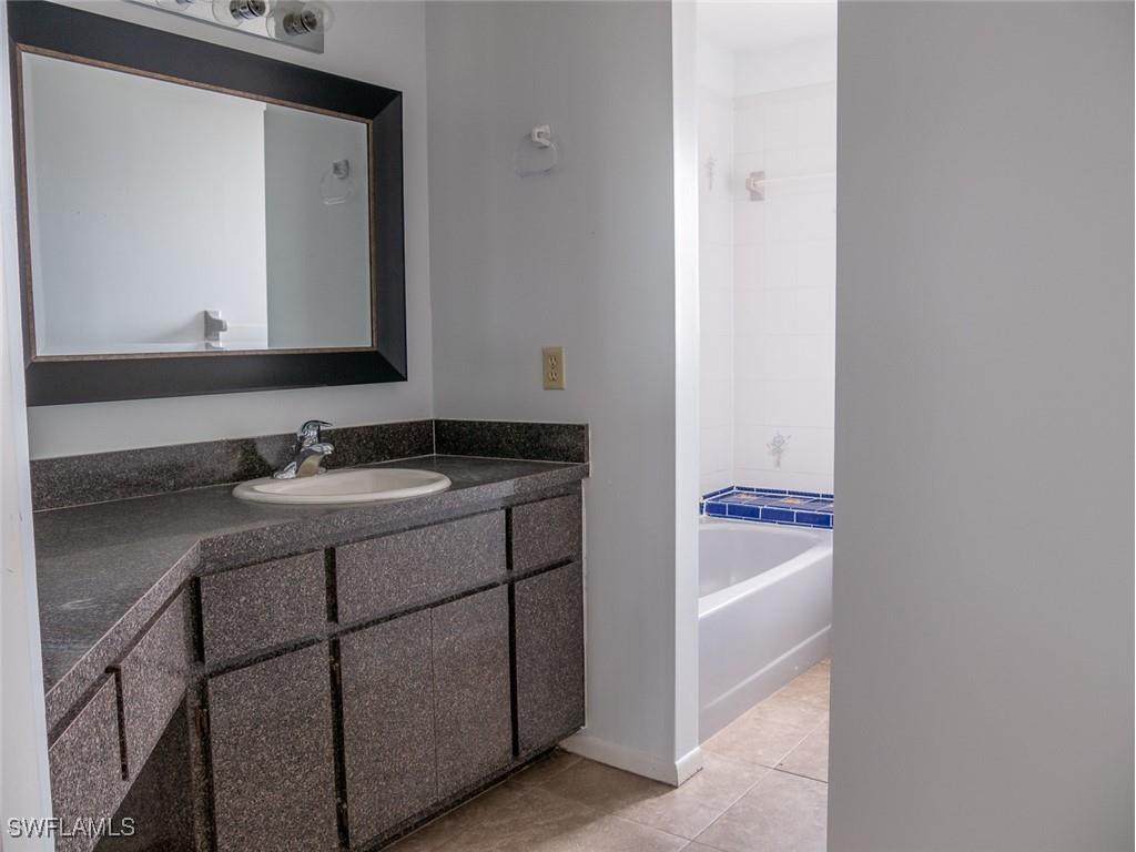 19029 / 19031 Holly Road Fort Myers FL 33967 225075806 image9