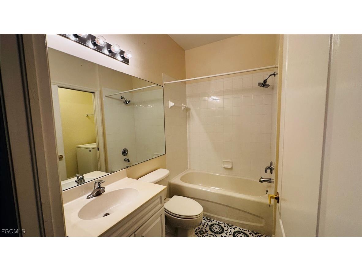 1903 Morning Sun Lane #F21 Naples FL 34119 2026004061 image13