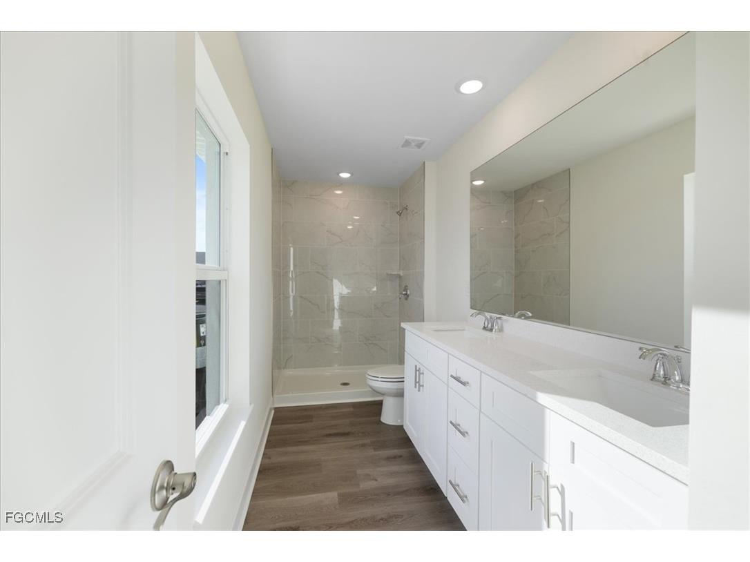 1903 NW 19th Place Cape Coral FL 33993 2025016630 image18