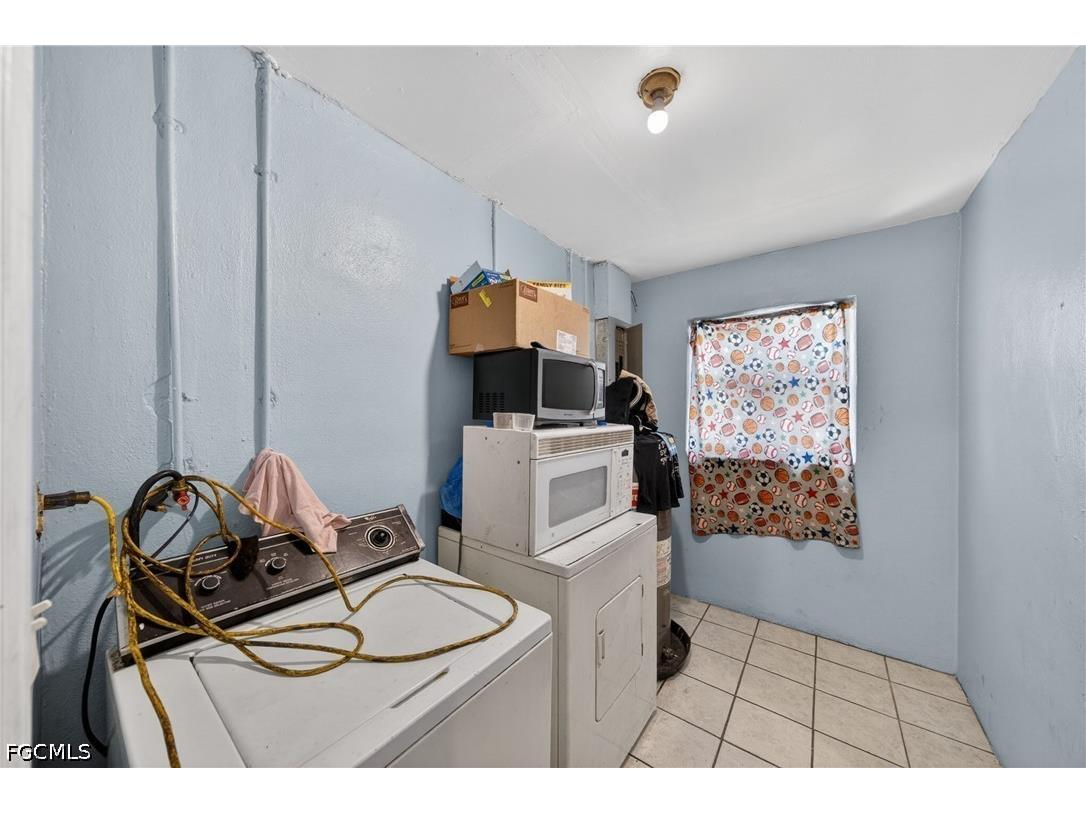 1904 Fountain Street Fort Myers FL 33916 2026020755 image5
