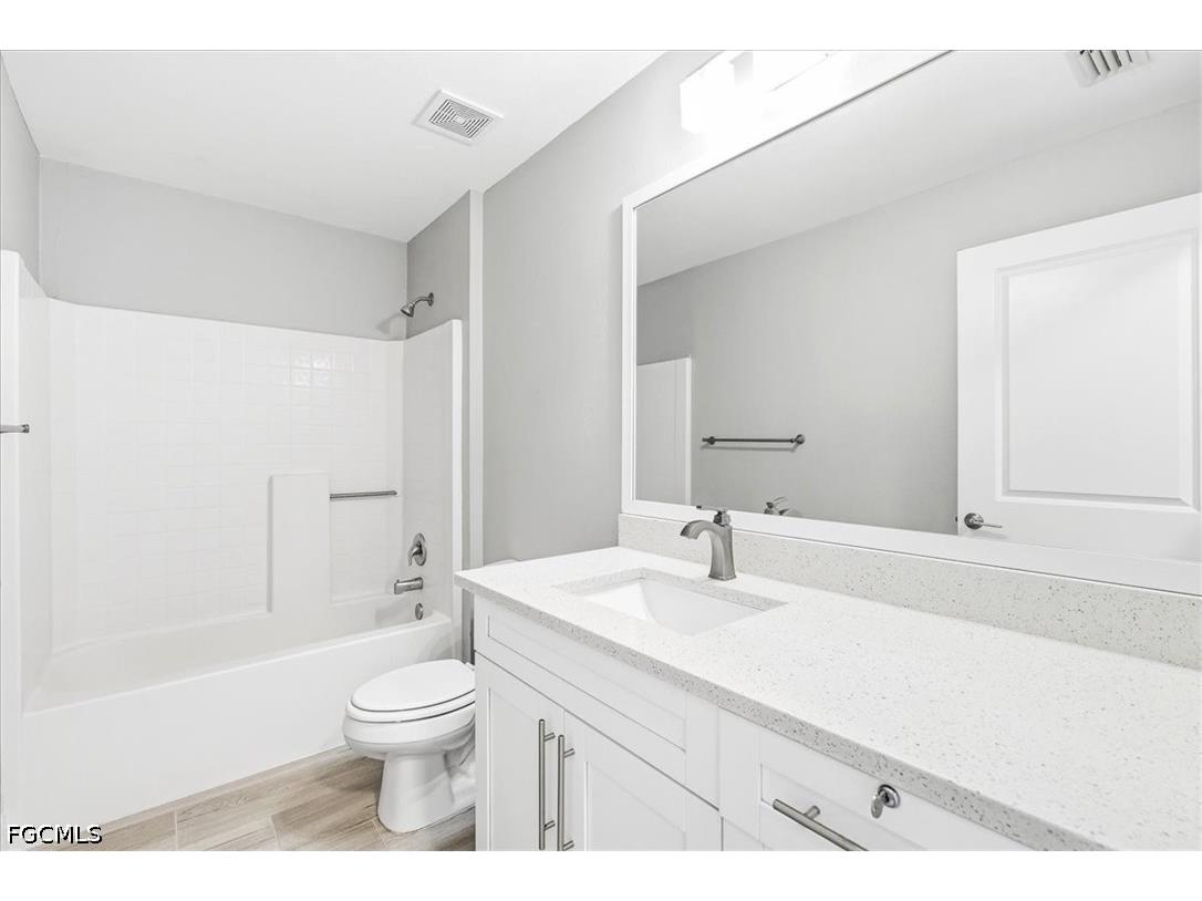1904 NW 21st Terrace Cape Coral FL 33993 2026028832 image27