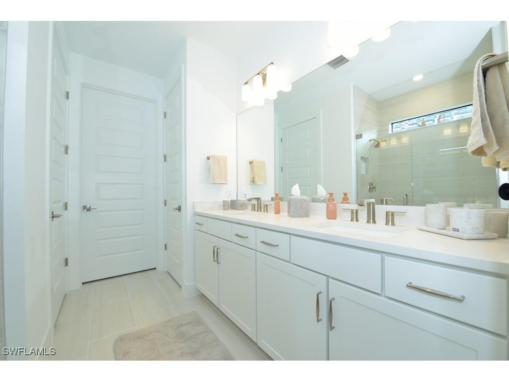 1904 Sierra Court Naples FL 34120 225071067 image10