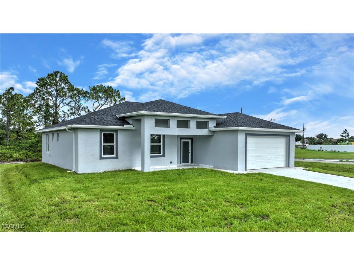 1905 Charles Avenue N Lehigh Acres FL 33971 2026006248 image2
