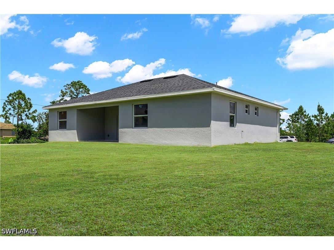 1905 Charles Avenue N Lehigh Acres FL 33971 226016675 image4