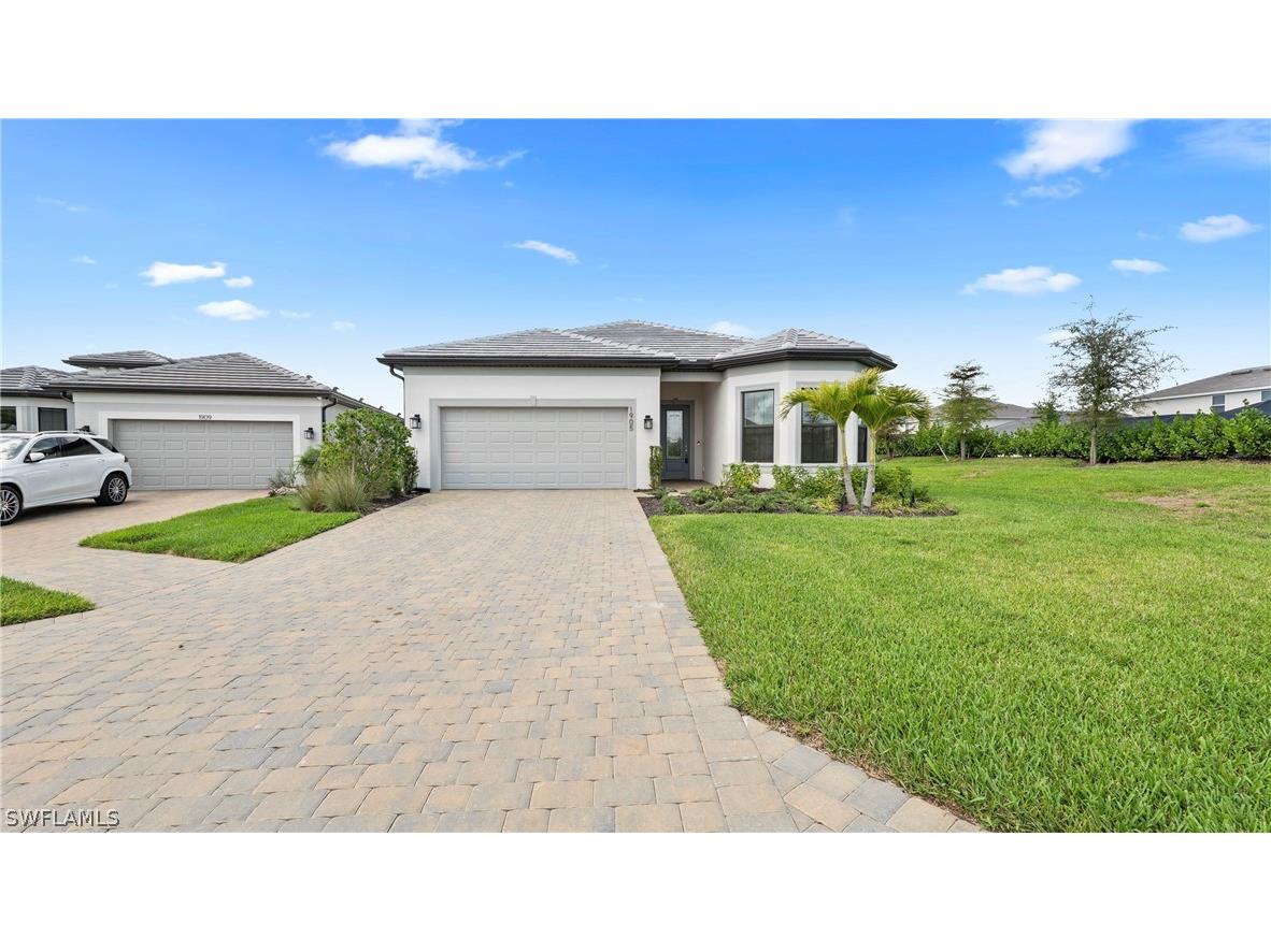 1905 Fresno Avenue Naples FL 34120 226011947 image1