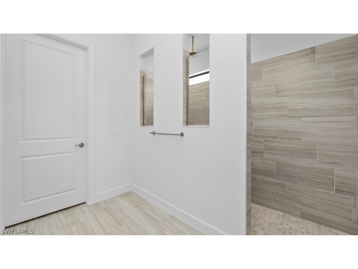 1905 Fresno Avenue Naples FL 34120 226011947 image22