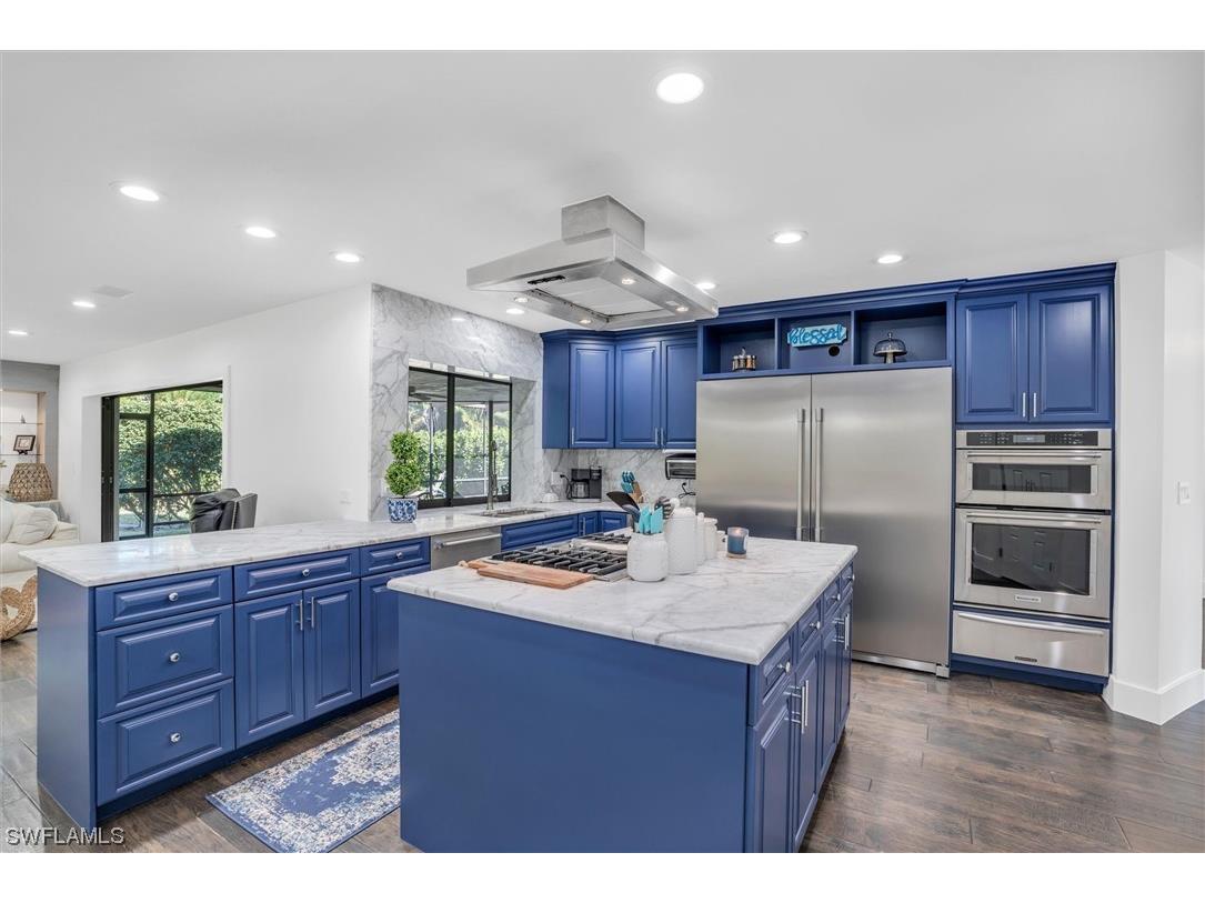 1905 Imperial Golf Course Boulevard Naples FL 34110 223094325 image1