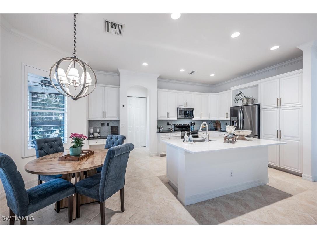 1905 Isla De Palma Circle Naples FL 34119 225066986 image1