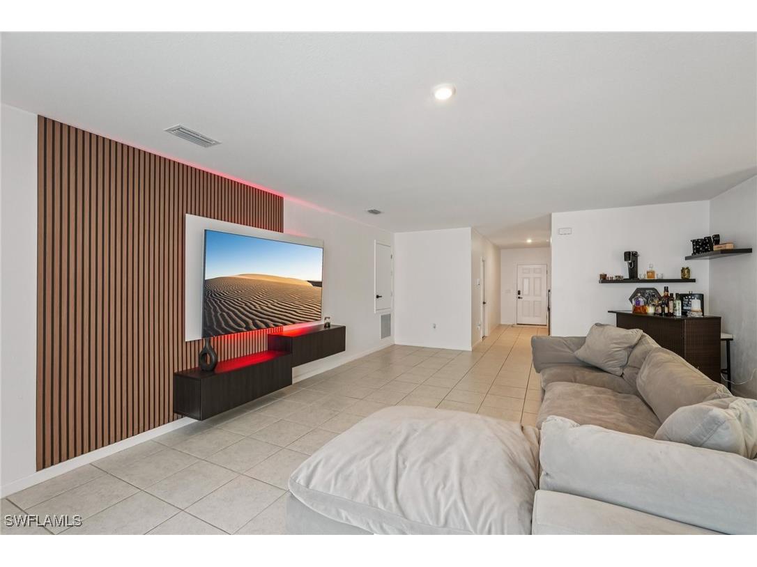 1905 NE 17th Avenue Cape Coral FL 33909 225083075 image6