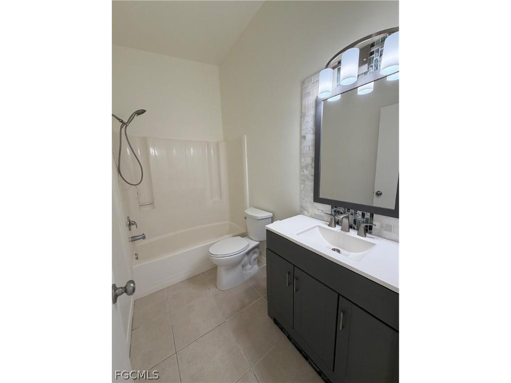 1905 NE 6th Street Cape Coral FL 33909 2026008450 image17