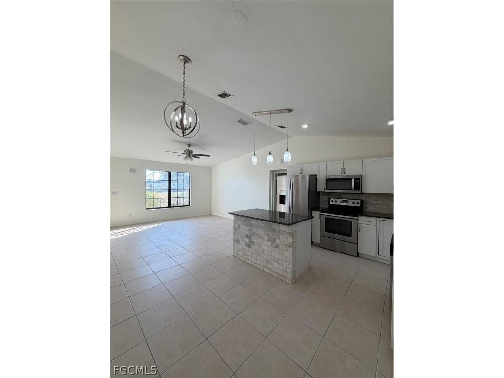 1905 NE 6th Street Cape Coral FL 33909 2026008450 image3