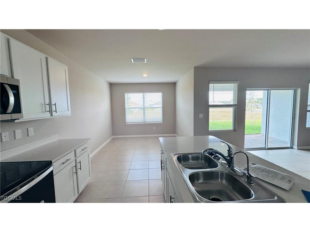 1905 NW 23rd Street Cape Coral FL 33993 2025005702 image2