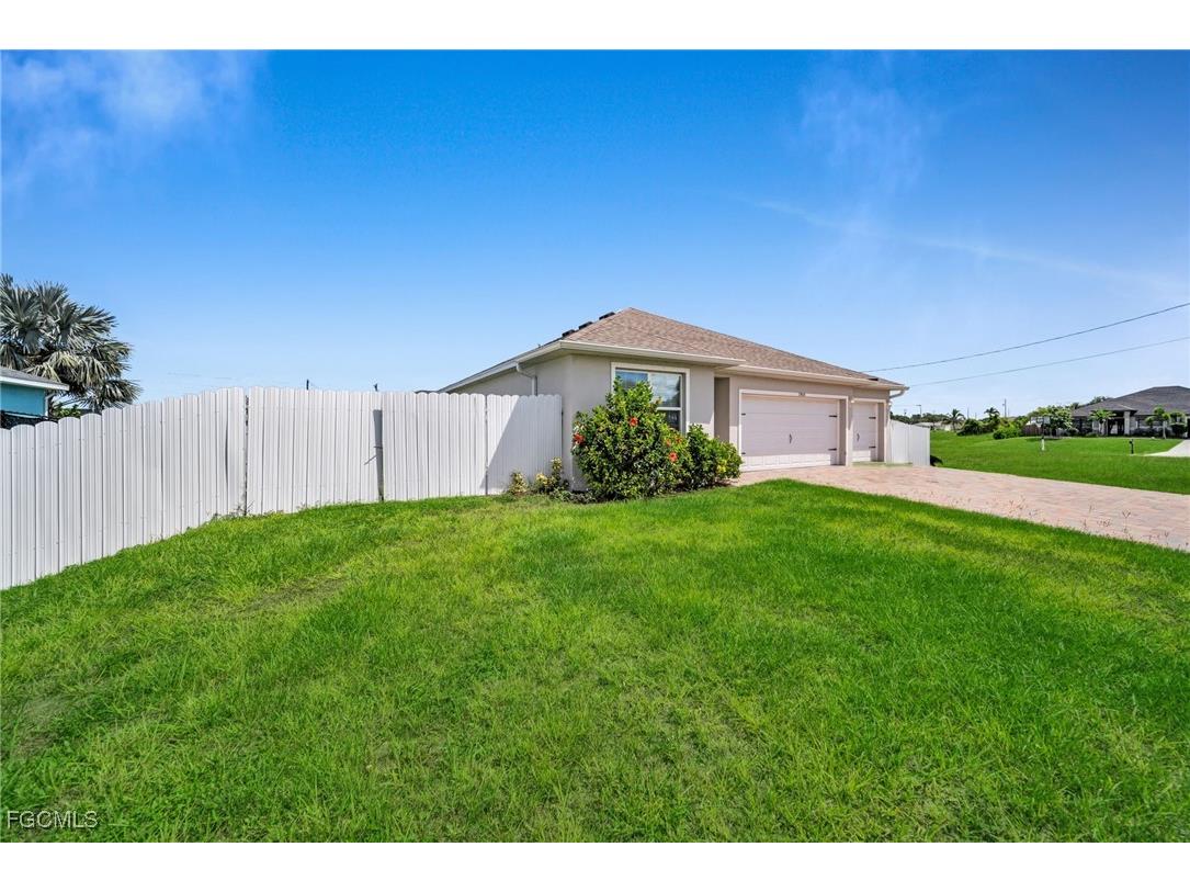 1905 NW 23rd Street Cape Coral FL 33993 2025005702 image25