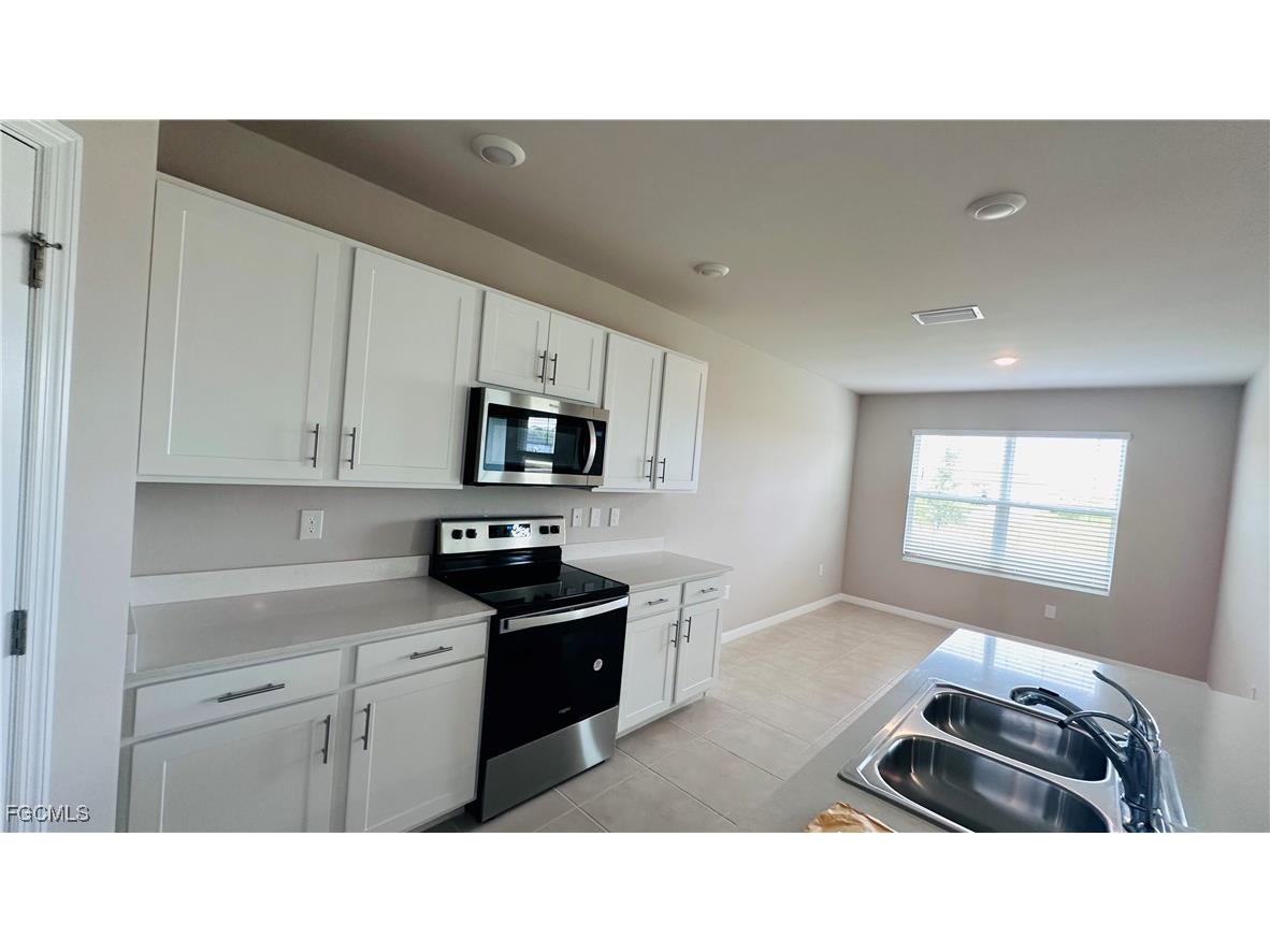 1905 NW 23rd Street Cape Coral FL 33993 2025005702 image4