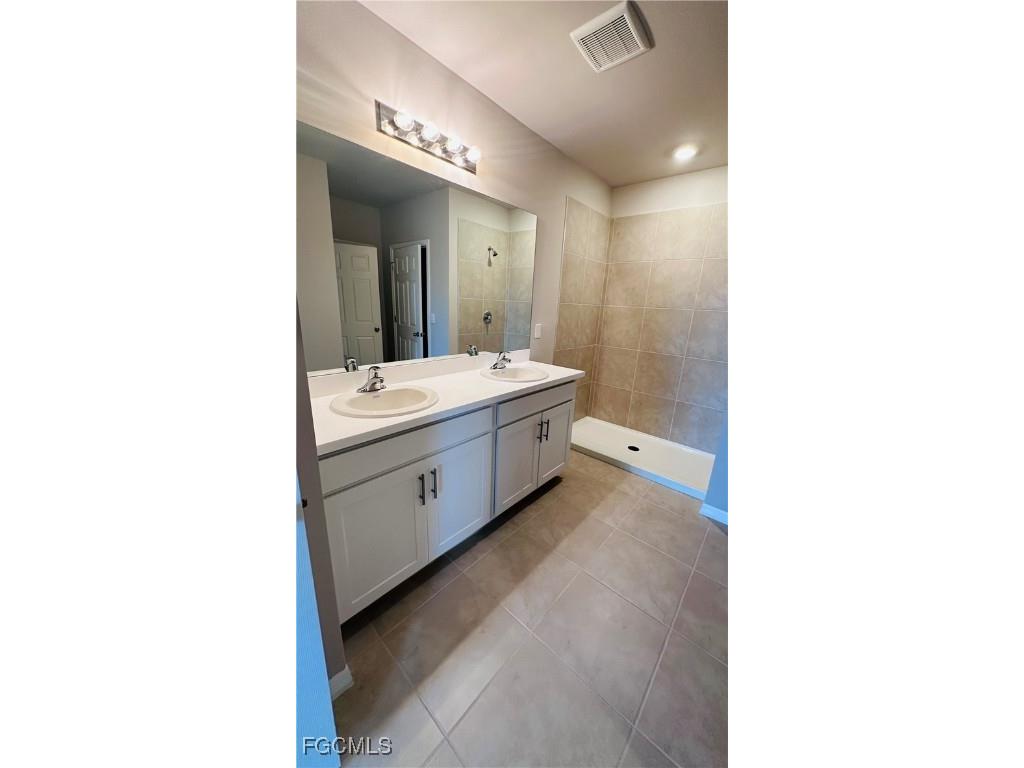 1905 NW 23rd Street Cape Coral FL 33993 2025005702 image9