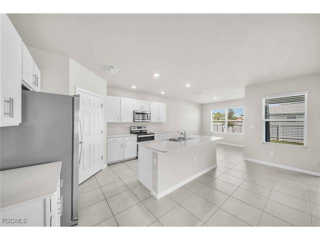 1905 NW 23rd Street Cape Coral FL 33993 2025008850 image17