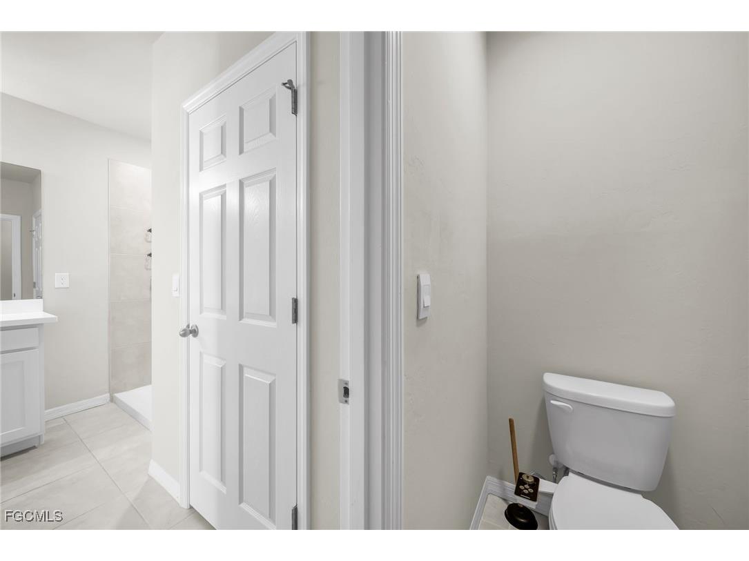 1905 NW 23rd Street Cape Coral FL 33993 2025008850 image20