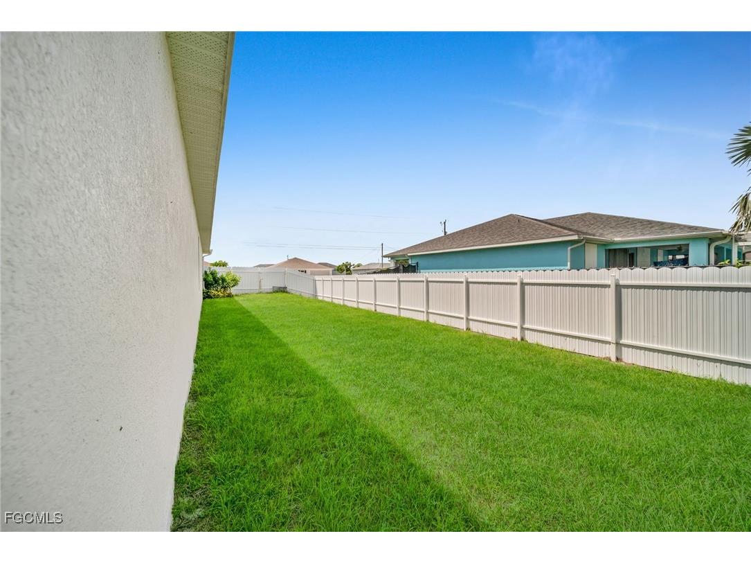 1905 NW 23rd Street Cape Coral FL 33993 2025008850 image26