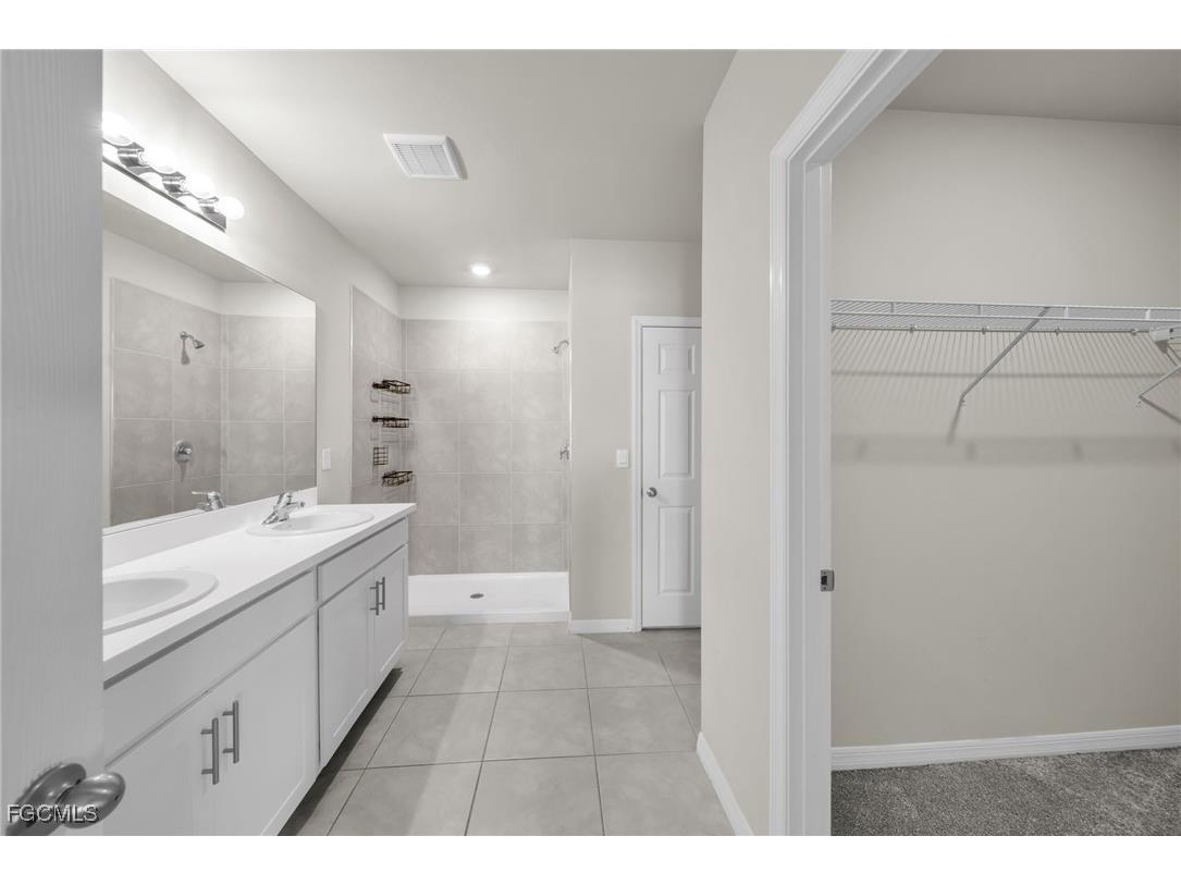 1905 NW 23rd Street Cape Coral FL 33993 2025008850 image4