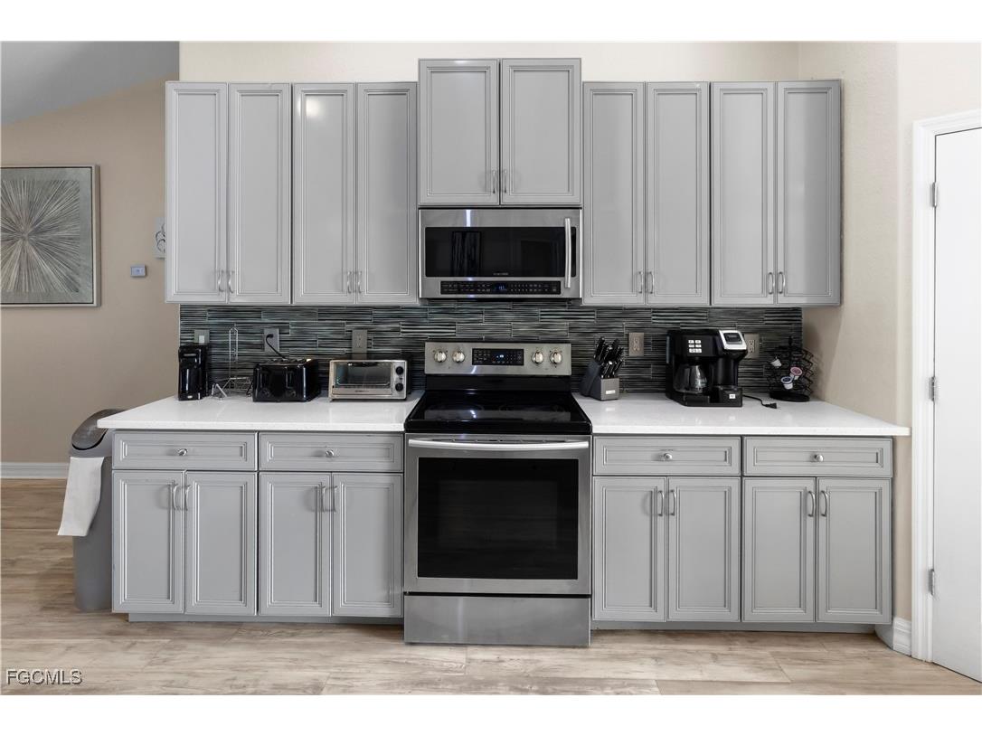 1905 SW 51st Terrace Cape Coral FL 33914 2025019343 image12