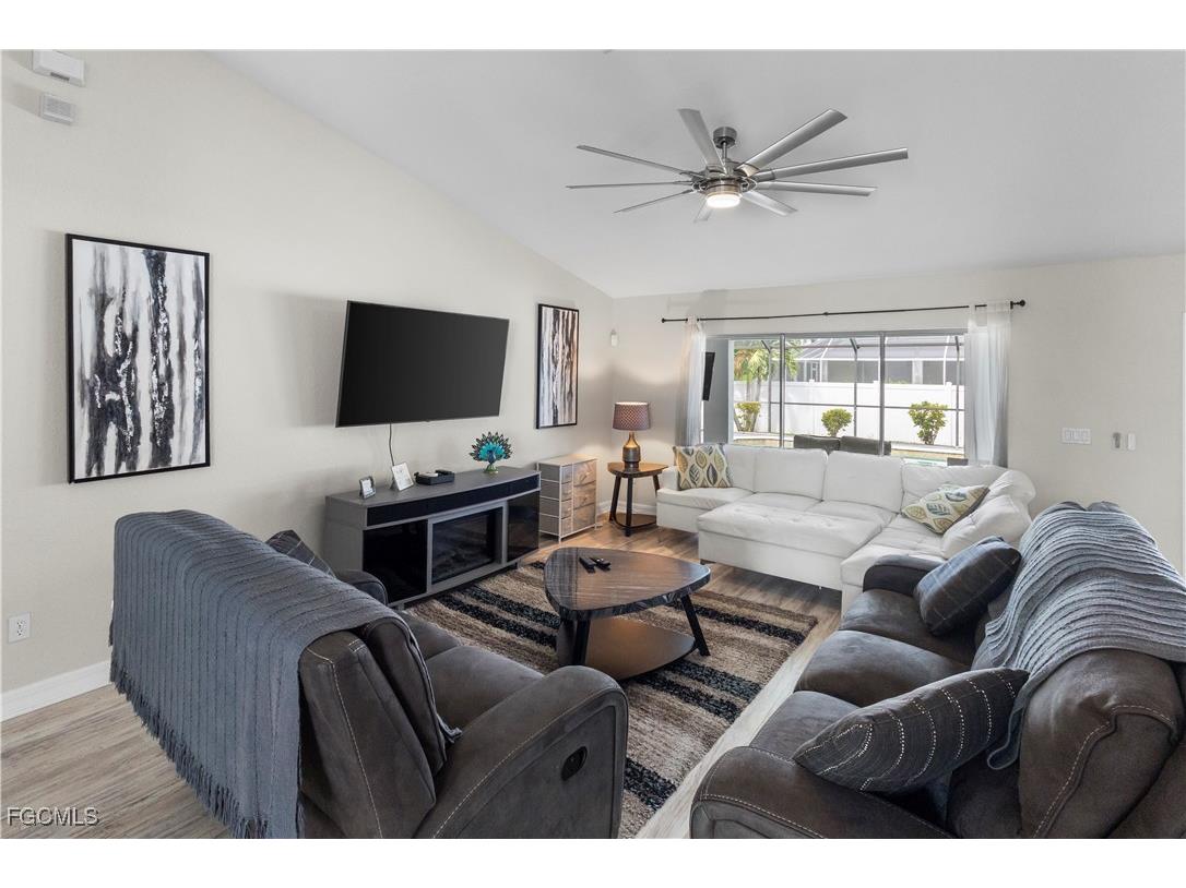 1905 SW 51st Terrace Cape Coral FL 33914 2025019343 image16