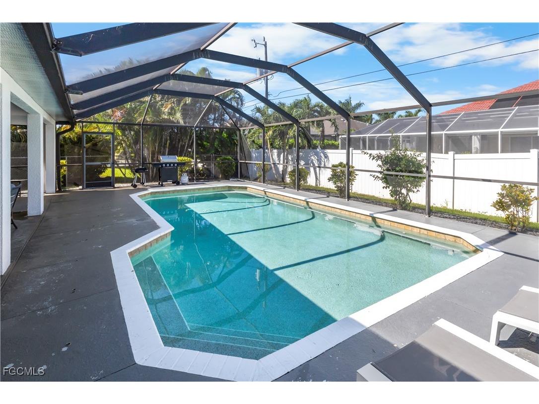 1905 SW 51st Terrace Cape Coral FL 33914 2025019343 image2