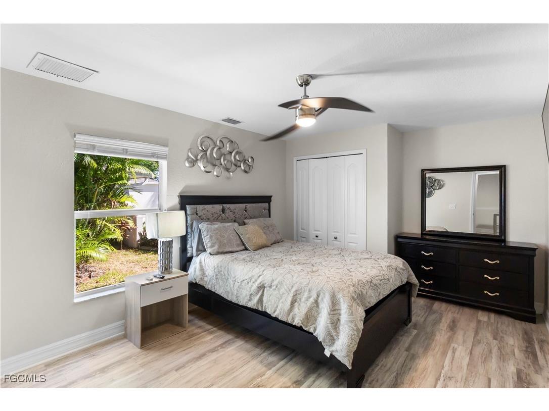 1905 SW 51st Terrace Cape Coral FL 33914 2025019343 image25