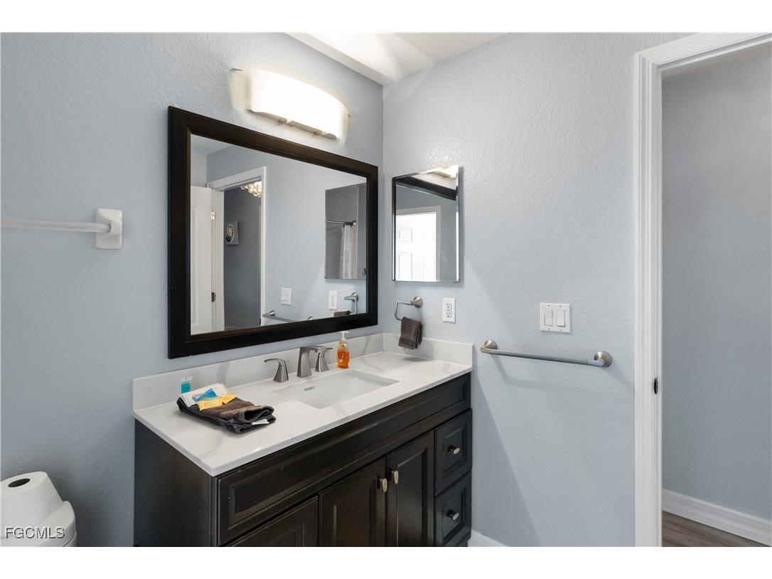 1905 SW 51st Terrace Cape Coral FL 33914 2025019343 image27