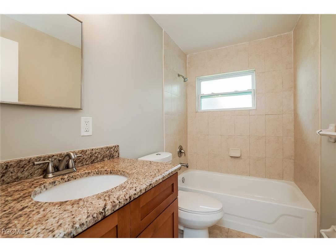 19058 Flamingo Road Fort Myers FL 33967 2025024325 image11