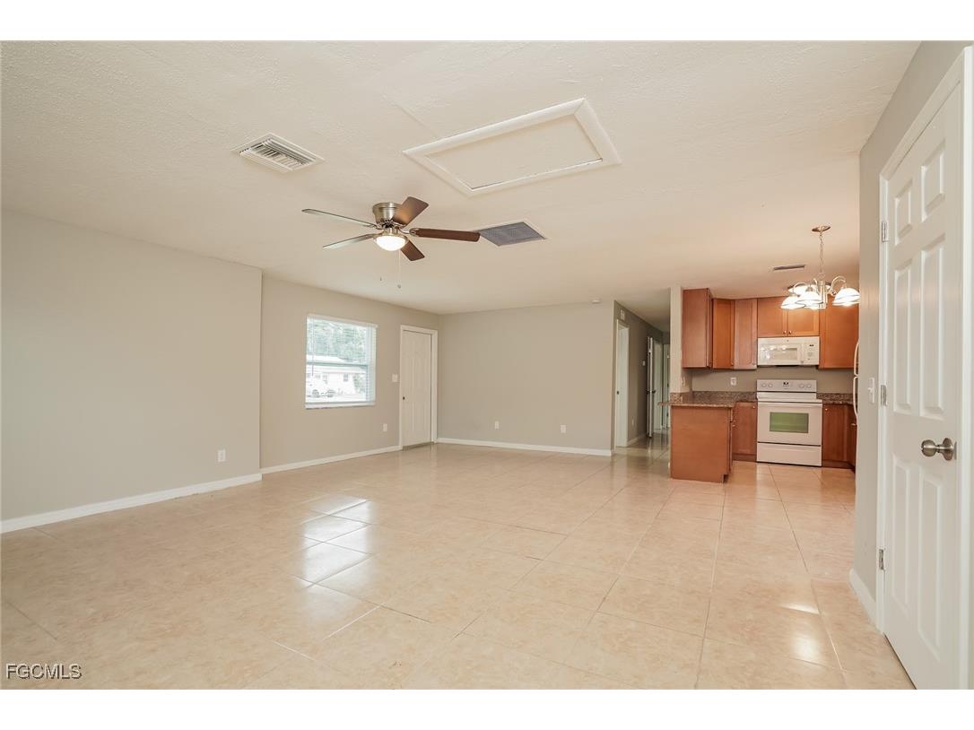 19058 Flamingo Road Fort Myers FL 33967 2025024325 image3