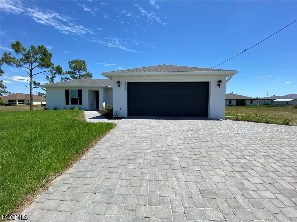 1906 Jacaranda Parkway W Cape Coral FL 33993 2026029357 image1
