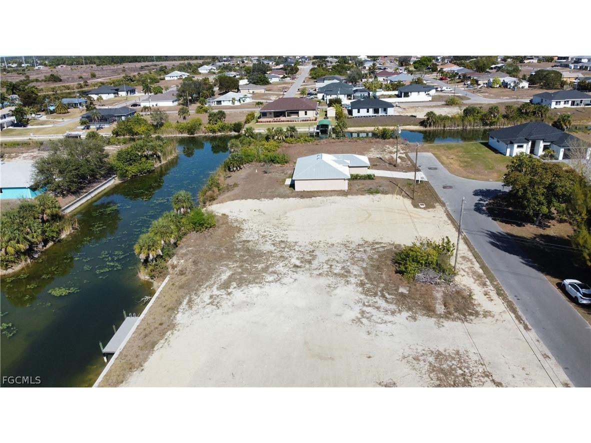 1906 NE 13th Place Cape Coral FL 33909 2026006214 image1