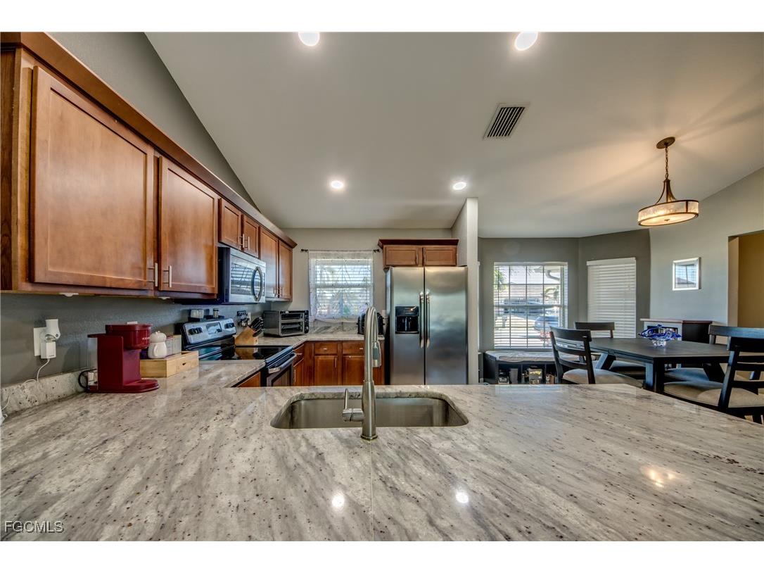 1906 NE 18th Avenue Cape Coral FL 33909 2025025068 image23