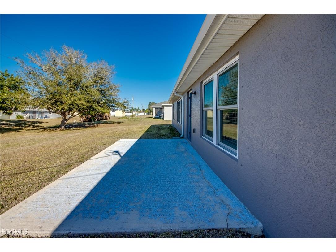 1906 NE 18th Avenue Cape Coral FL 33909 2025025068 image48