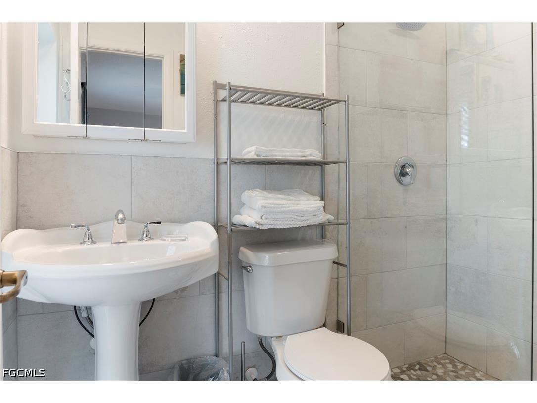 1906 SE 26th Street Cape Coral FL 33904 2026016357 image38