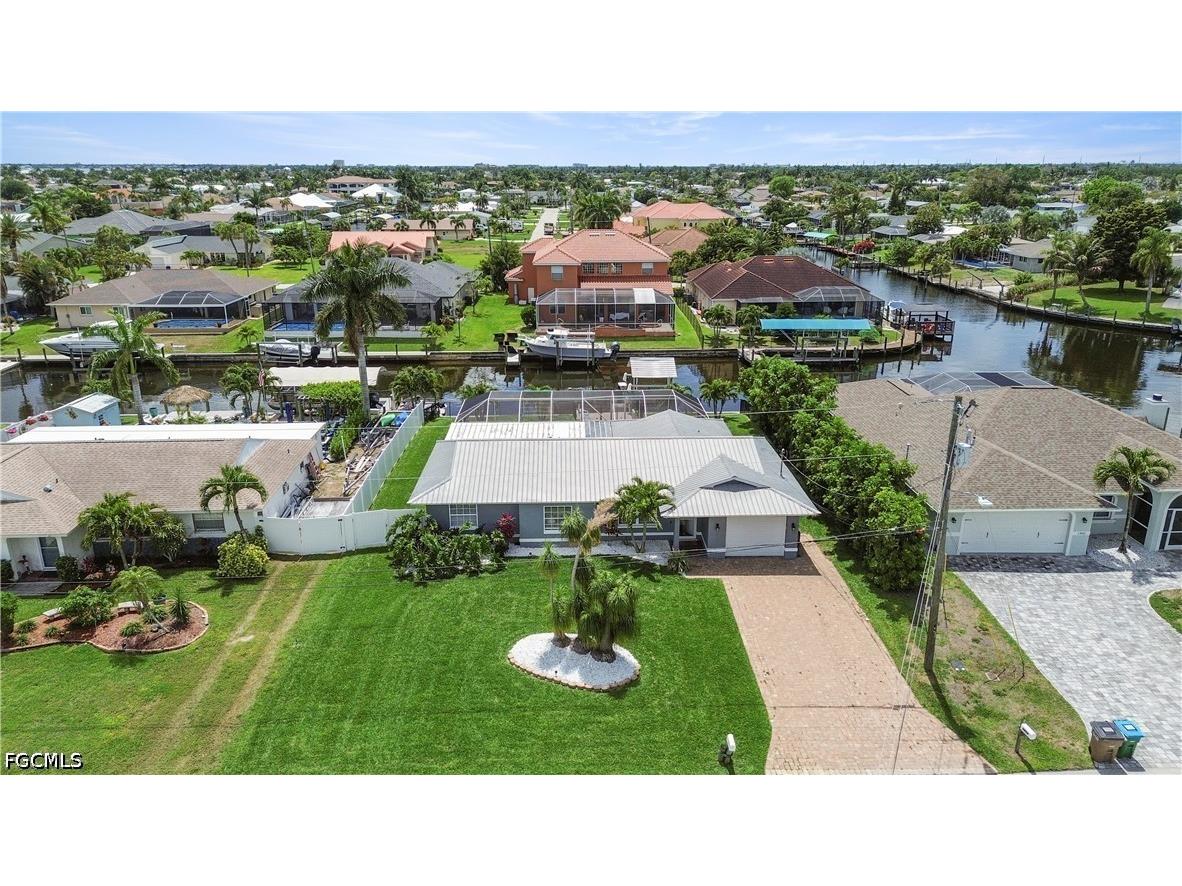 1906 SE 26th Street Cape Coral FL 33904 2026016357 image7