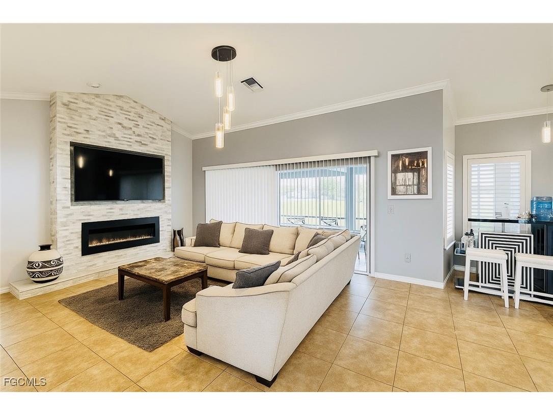 1906 SW 15th Place Cape Coral FL 33991 2025014524 image11