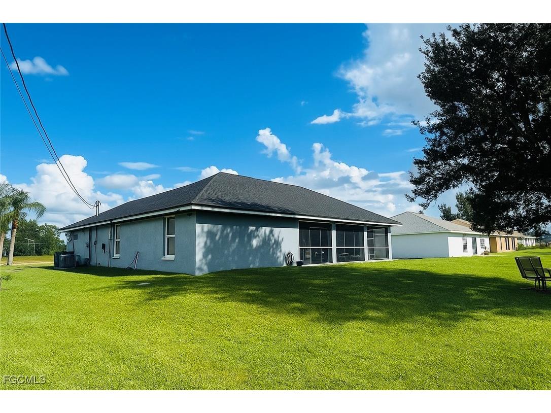 1906 SW 15th Place Cape Coral FL 33991 2025014524 image6