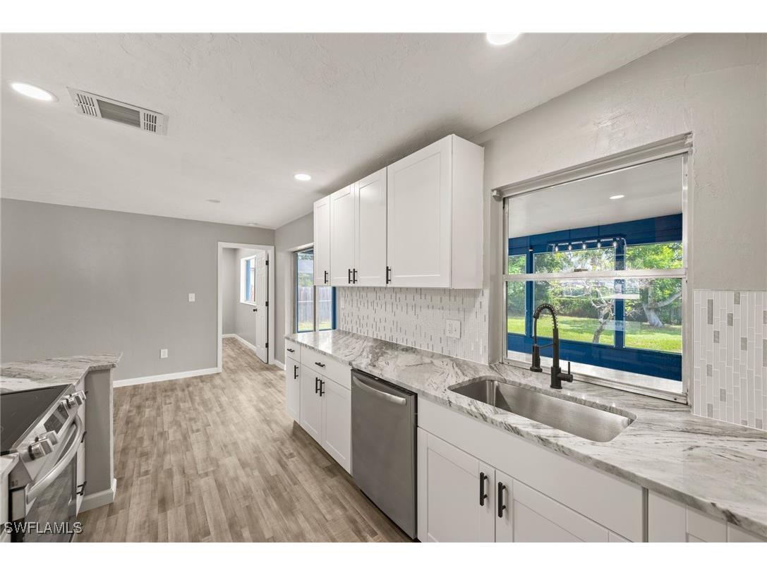 19065 Dogwood Road Fort Myers FL 33967 224088057 image1