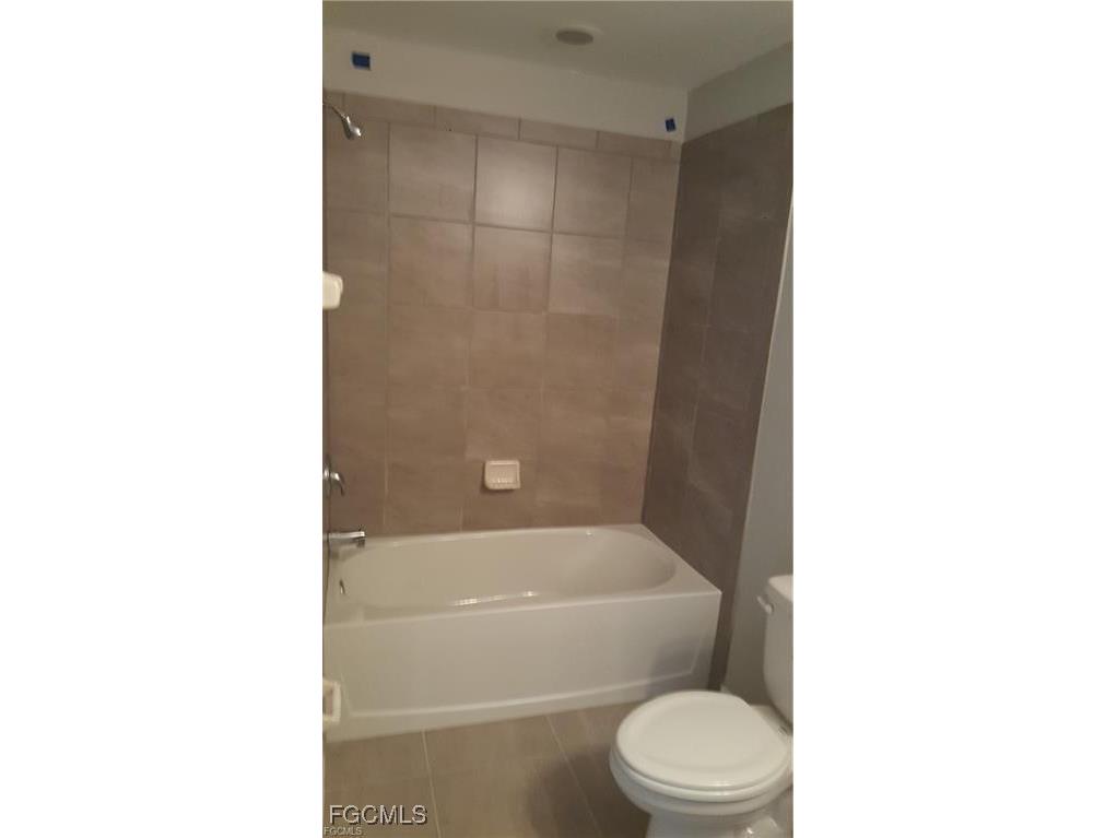 1907 Andalusia Boulevard Cape Coral FL 33909 2025023284 image4