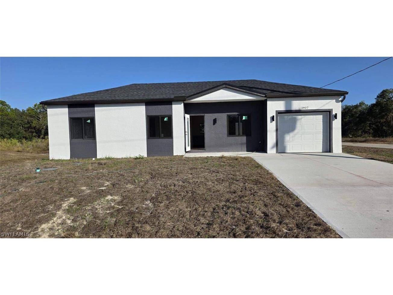 1907 E 15th Street Lehigh Acres FL 33972 226011088 image1