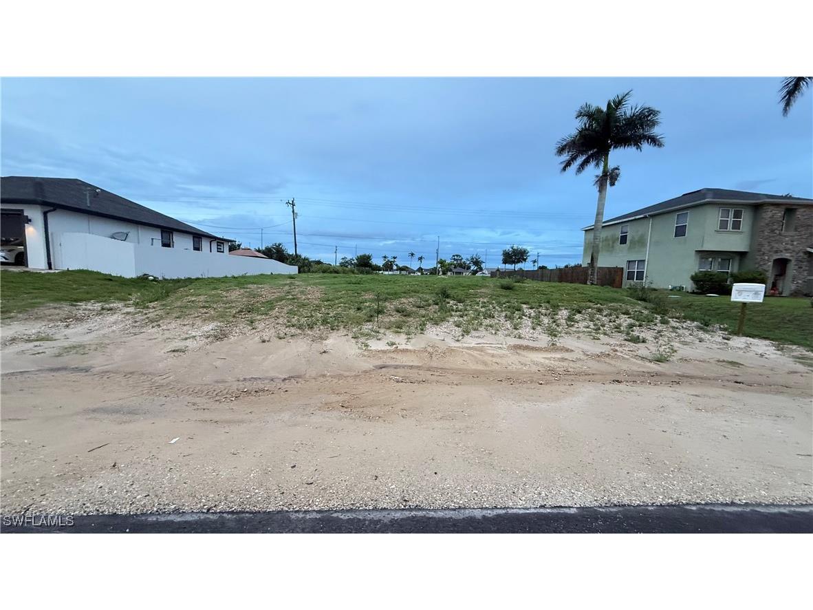 1907 NE 15th Place Cape Coral FL 33909 225043016 image1