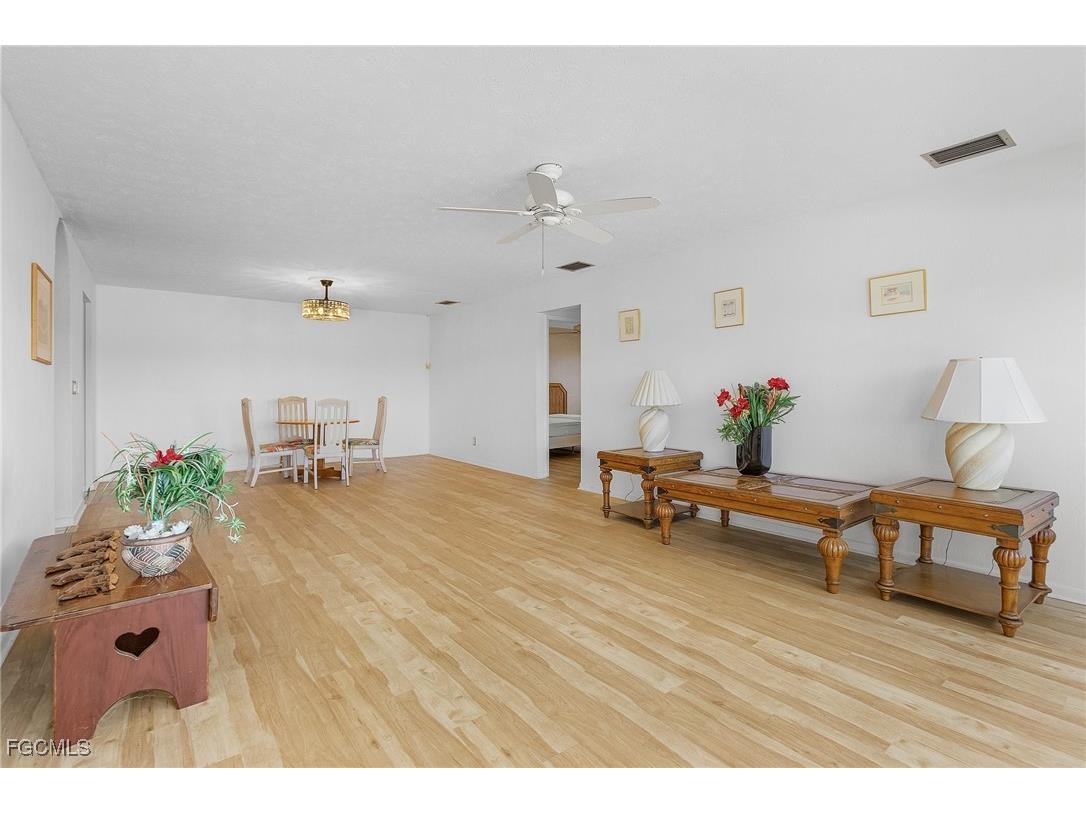 1907 SE 40th Terrace #102 Cape Coral FL 33904 2025011637 image15