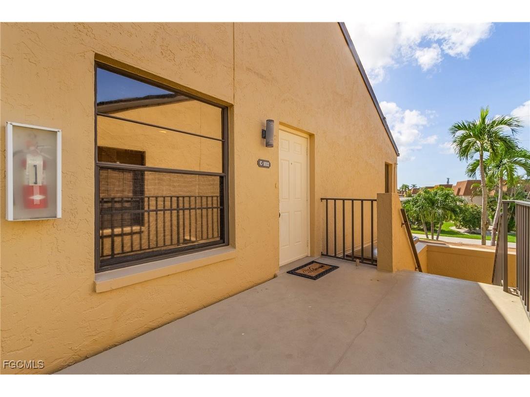 1907 SE 40th Terrace #102 Cape Coral FL 33904 2025011637 image8