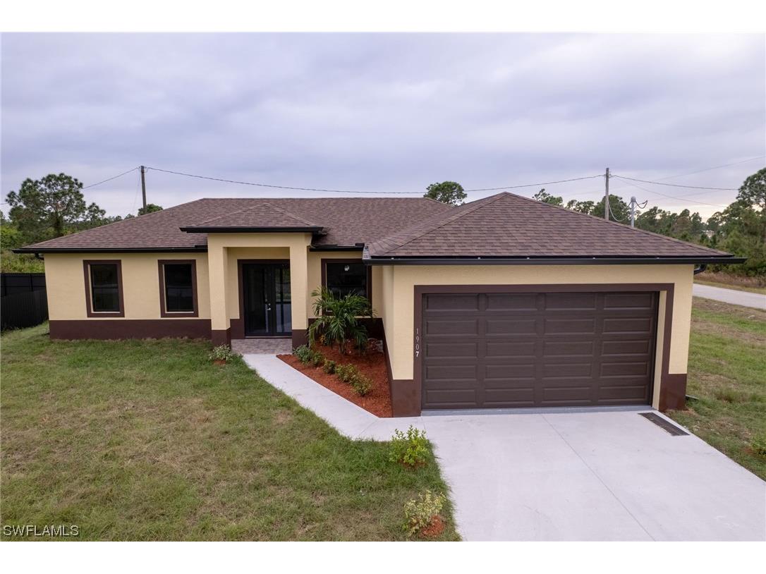 1907 W 11th Street Lehigh Acres FL 33972 223083293 image1