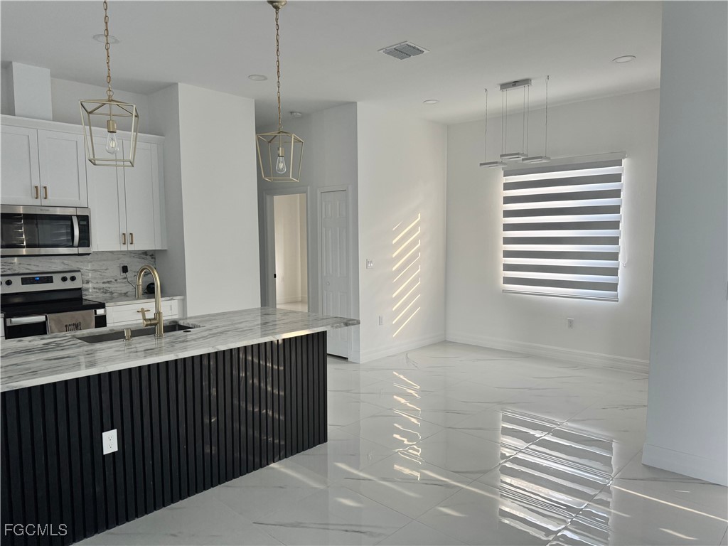 1907 W 9th Street Lehigh Acres FL 33972 2025022207 image4