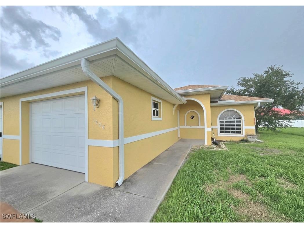 1908 NE 8th Place Cape Coral FL 33909 225054539 image1