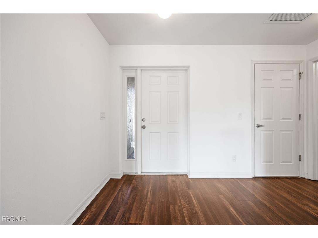 1908 SW 12th Terrace Cape Coral FL 33991 2025025918 image3