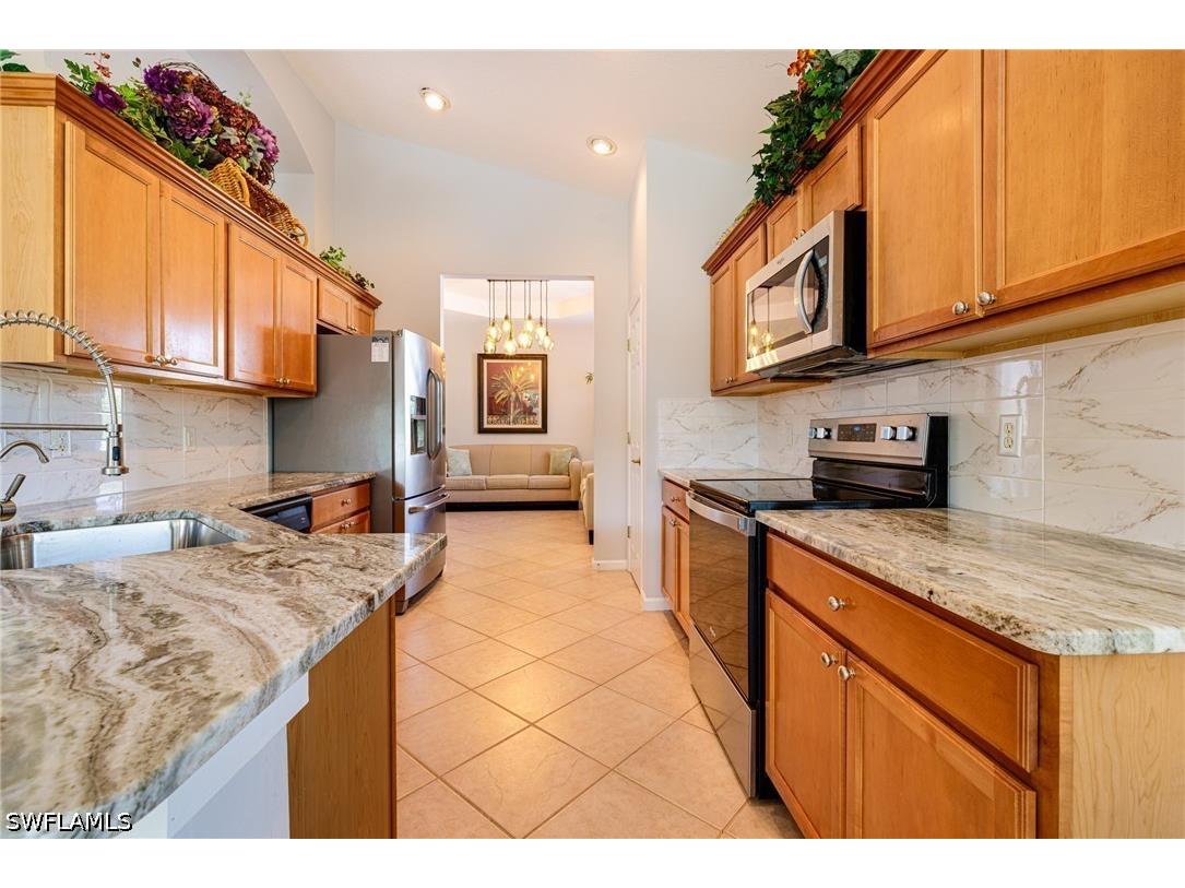 19081 Ridgepoint Drive #201 Estero FL 33928 226018100 image2