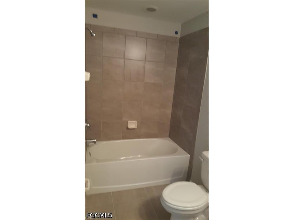 1907 Andalusia Boulevard Cape Coral FL 33909 2026022227 image3